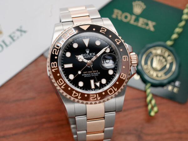 Rolex GMT Master II "Rootbeer" – Image 2