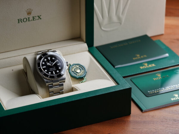 Rolex Submariner 124060