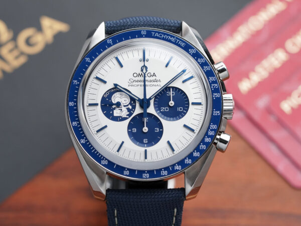 Omega Speedmaster Snoopy